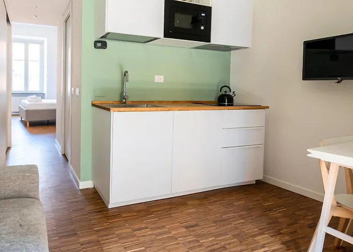 Bocconi District - Bocconi Navigli * Mediolan